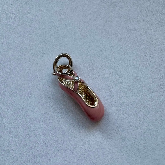 Tiffany’s and Co. Pink Ballet Shoe Charm with Diamond - Picture 3 of 4